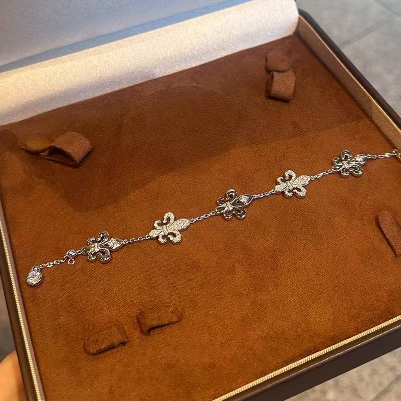 Iris crushed-diamond bracelet